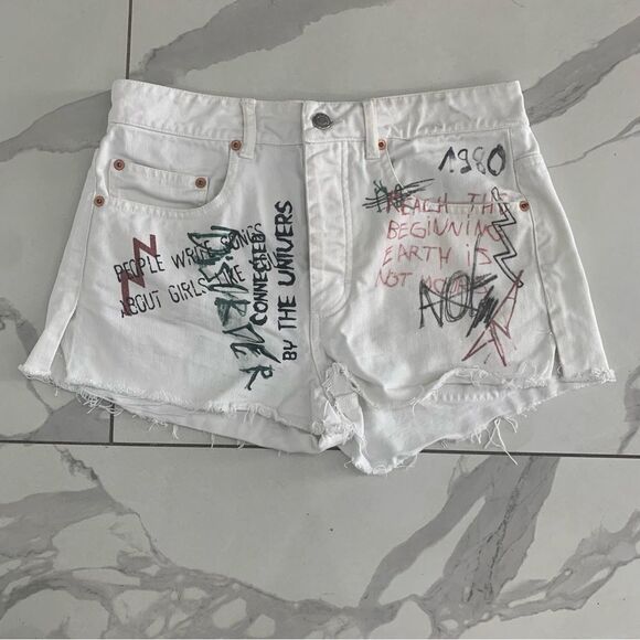 IROShorts Womens Sz 27White Graffiti Five Pockets Distress Cut-Off Jeans
